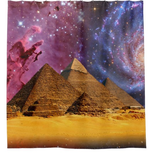 kosmischer Sturm über dem Untergrund Duschvorhang (Vorderseite)