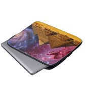 kosmischer Sturm über dem Untergrund Laptopschutzhülle (Vorne Knopf)