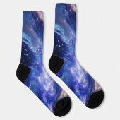 Kosmischer Traum: Wirbelnde Nebel & Sternennacht Socken (Rechts)