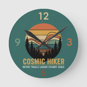 Kosmischer Wanderer Retro 70er Sonnenuntergang Wel Runde Wanduhr