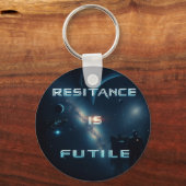 Kosmischer "Widerstand ist nutzlos" Schlüsselring Schlüsselanhänger (Rückseite)