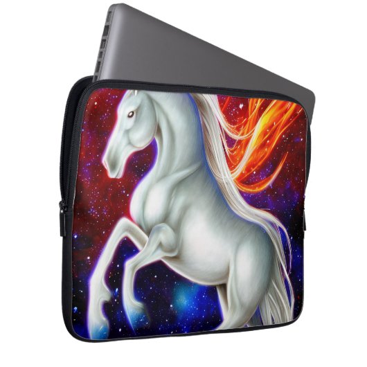 Kosmisches Pferd Laptopschutzhülle (Vorne Rechts)