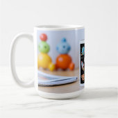 Kosmisches Teddy-Abenteuer Kaffeetasse (Links)