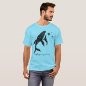 "Kosmos in deinen Händen" T-Shirt (Vorne ganz)