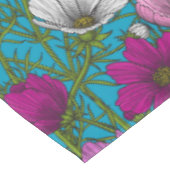 Kosmos-Mix auf blau Tischdecke (Schrägansicht)