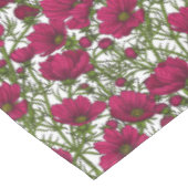 Kosmosblumen in Rosa Tischdecke (Schrägansicht)