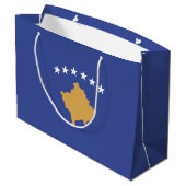 Kosovo-Flagge Große Geschenktüte (Rückseite Schrägansicht)