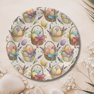 Kostbare Osterkörbe mit Lavendel Pappteller