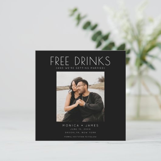 Kostenlose Drinks Foto Funny Wedding Save the Date (Stehend Vorderseite)