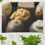Köstliche Schokoladenpralinen Küchentuch (Gefaltet)