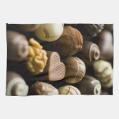 Köstliche Schokoladenpralinen Küchentuch (Horizontal)