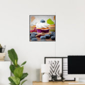 Köstlicher Blueberry Cupcake mit Creme Poster (Heimbüro)