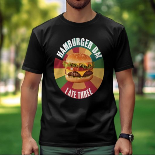 Köstlicher Hamburger mit frischem Salat und geschm T-Shirt