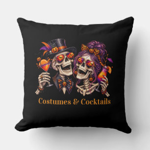 Kostüme und Cocktails Erwachsenenparty Halloween Kissen
