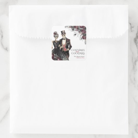 Kostüme und Cocktails Erwachsenes Halloween-Party Quadratischer Aufkleber (Tasche)