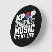 Kpop ist meine Life Slogan Grafik (dunkel) Runde Wanduhr (Winkel)