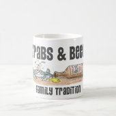 Krabben und Bier-Tasse Kaffeetasse (Mittel)