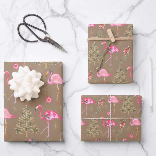 Kraft Pink Flamingos Mingling an einem Weihnachtsf Geschenkpapier Set (Vorderseite)