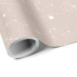 Kraft Winter White Christmas Elegant  Geschenkpapier<br><div class="desc">Dieses stilvolle Verpackungspapier zeichnet sich durch ein wunderschönes, elegantes weißes Weihnachtsdesign auf einem braunen, Kraft-farbenen Hintergrund aus. Eine atemberaubende, moderne Geschenkverpackung, die Ihnen den traditionellen Urlaubsstil verleiht. Dekorieren, einwickeln und schmücken Sie Ihre Geschenke in diesem Jahr mit rustikalem Weihnachtscharme. Karo meine anderen Designs in meinem Laden Wrapping Paper Collection heraus:...</div>