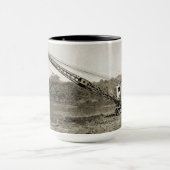 KRAFTMODELL 105 Kranbetreiber Tasse (Zentrum)