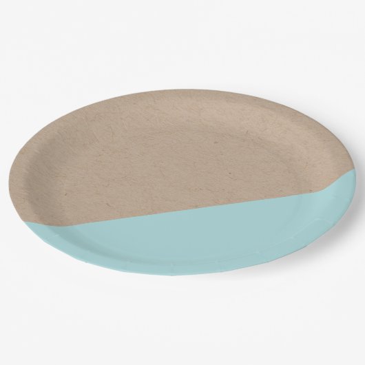 Kraftpapier u. eingetauchter pappteller (Schrägansicht)