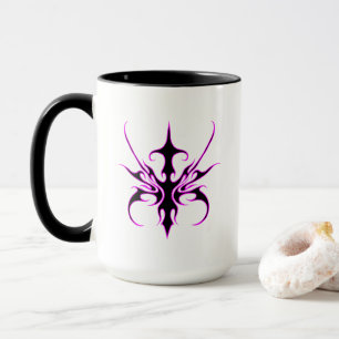 Kraftvolle schwarz-rosa Stammeslinien-Kunstillustr Tasse