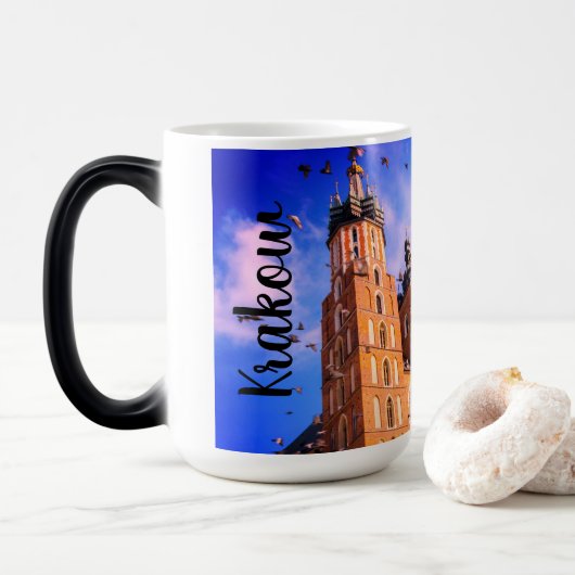 Krakau, Polen, schöne Tasse mit Vögeln (Mit Donut)