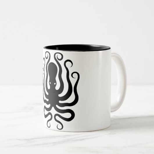 Kraken, griechisches Reliefdesign Zweifarbige Tasse (VorderseiteRechts)