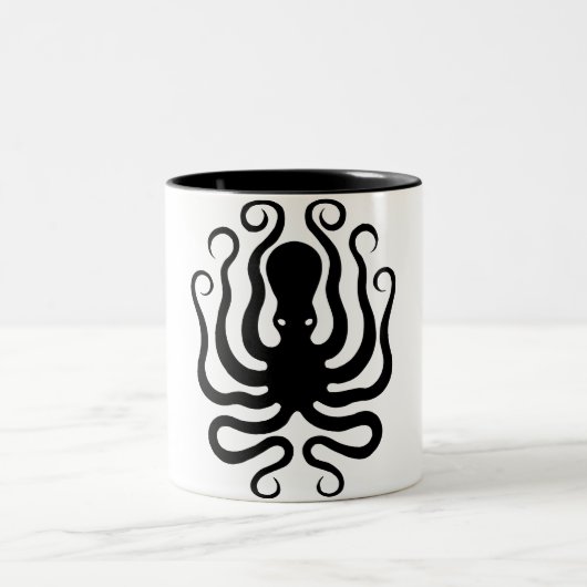 Kraken, griechisches Reliefdesign Zweifarbige Tasse (Mittel)