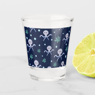 Kraken unter dem Meereskidsmuster Schnapsglas