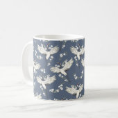 Kran, Muster, Vintage Abbildung eines fliegenden V Kaffeetasse (Vorderseite Links)