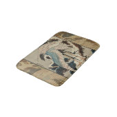 Krane auf einer schneebedeckten Pine Hokusai Badematte (Schrägansicht)