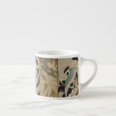 Krane auf einer schneebedeckten Pine Hokusai Espressotasse (Rechts)