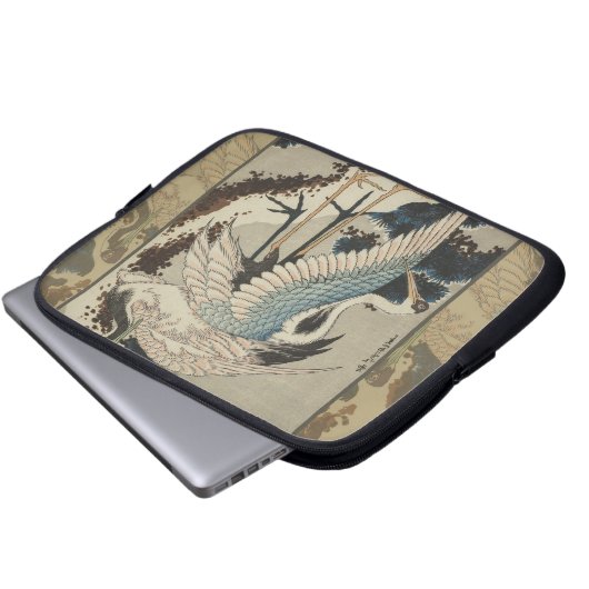 Krane auf einer schneebedeckten Pine Hokusai Laptopschutzhülle (Vorne Knopf)