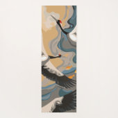 Krane in die Höhe über dem Fluss Yogamatte (Rückseite)