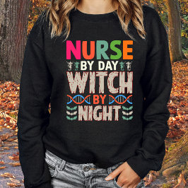 Krankenpflege an Tag Hexe an nächtlichen Halloween Sweatshirt