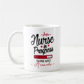 Krankenpflege in Progress Personalisiert Name Nurs Kaffeetasse (Links)