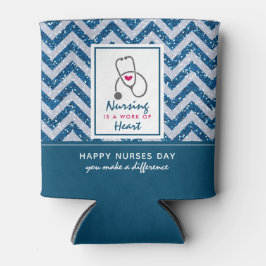 Krankenpflege ist ein Werk von Heart Sprichwort w/ Dosenkühler