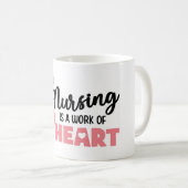 Krankenpflege ist ein Werk von Herz-Cup-Geschenk Kaffeetasse (VorderseiteRechts)