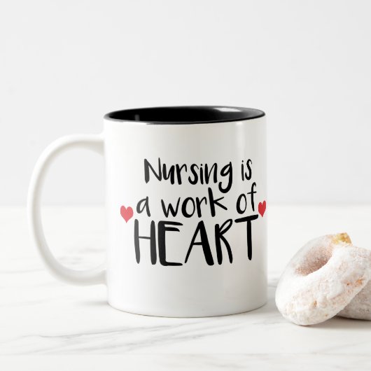Krankenpflege ist eine Arbeit des Herzens - rote Zweifarbige Tasse (Mit Donut)