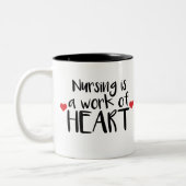 Krankenpflege ist eine Arbeit des Herzens - rote Zweifarbige Tasse (Links)