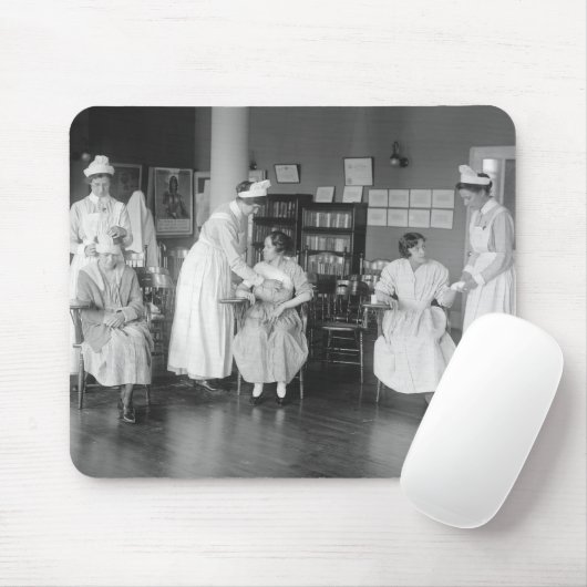 Krankenpflege-Schule, frühe 1900s Mousepad (Mit Mouse)