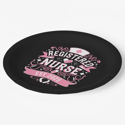 Krankenpfleger Est 2025 Pappteller (Schrägansicht)