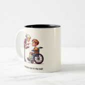 Krankenschwester gegen verunglückte Brat-Showdown Zweifarbige Tasse (Vorderseite Links)