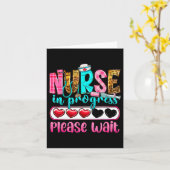 Krankenschwester in Arbeit Bitte warten Krankenpfl Karte (Gelbe Blume)