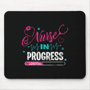 Krankenschwester in der laufenden Krankenpflegersc Mousepad
