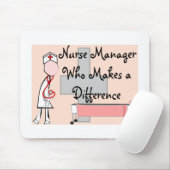Krankenschwester-Manager, der ein Mousepad (Mit Mouse)