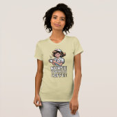Krankenschwester mit Kaffee angetriebenes T-Shirt (Vorne ganz)