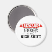 Krankenschwester mit Nachtverschiebung | Krankenpf Magnet (Vorderseite/Rückseite)
