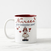 Krankenschwestern geben intensive Pflege T - Shirt Zweifarbige Tasse (Links)